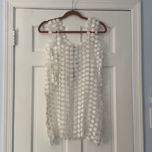 🆕 Miguelina Sandra Dandelion Lace Cover Up - Picture 4 of 6